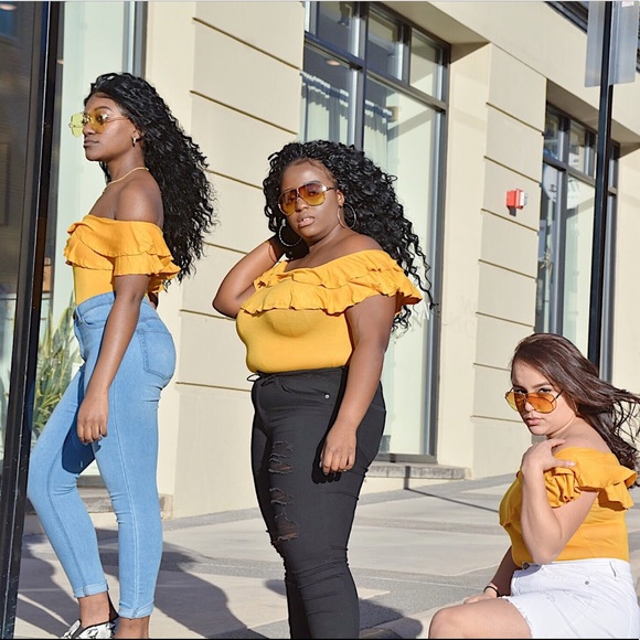 Off Shoulder Ruffle Overlay Bodysuit - Picture 4 of 8